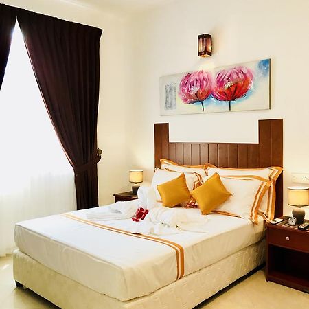 Ceylon Pearlwing Resort Negombo Kültér fotó