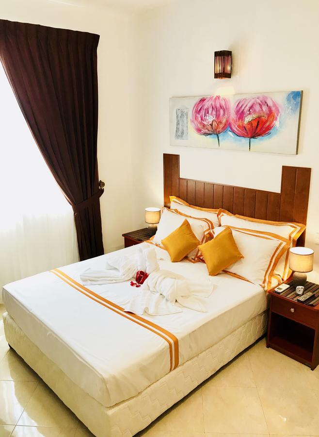 Ceylon Pearlwing Resort Negombo Kültér fotó